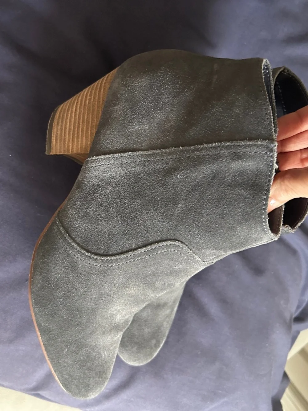 GAP short suede boots 8